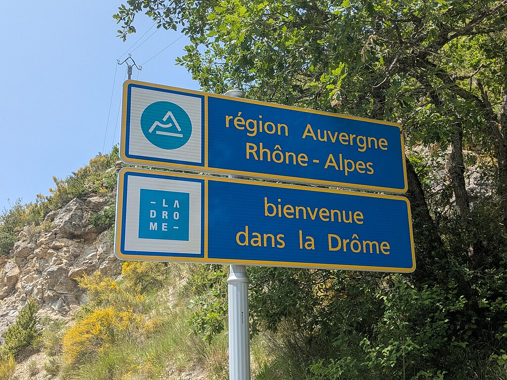 Piscine coque Drôme