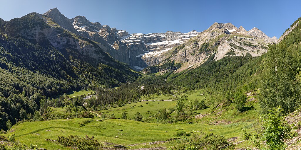 Piscine coque Hautes-Pyrénées