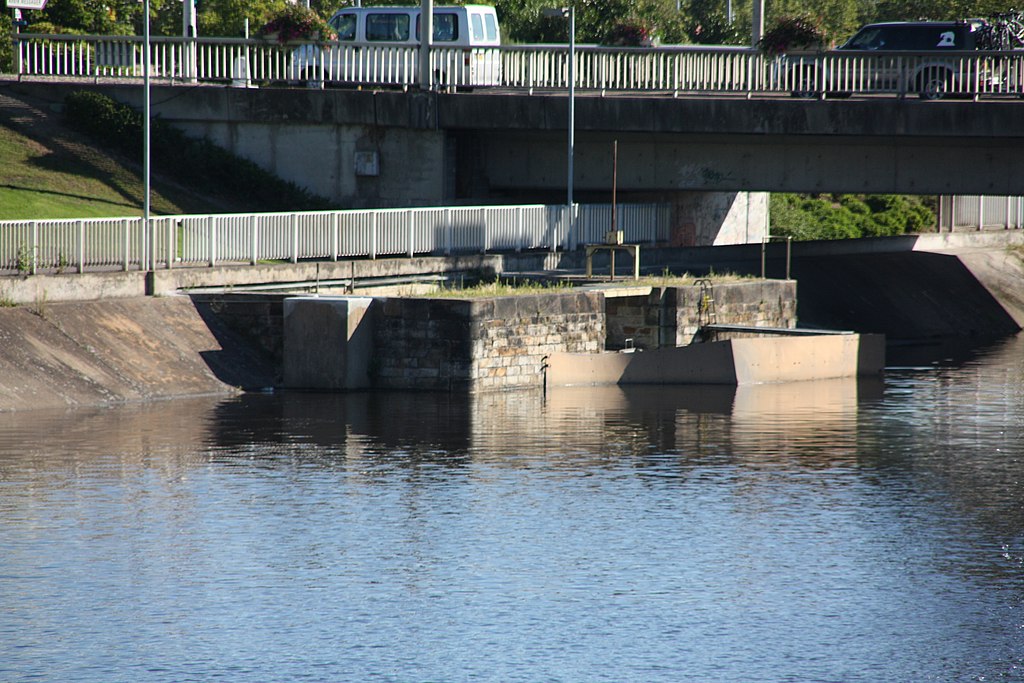 Piscine coque Montluçon