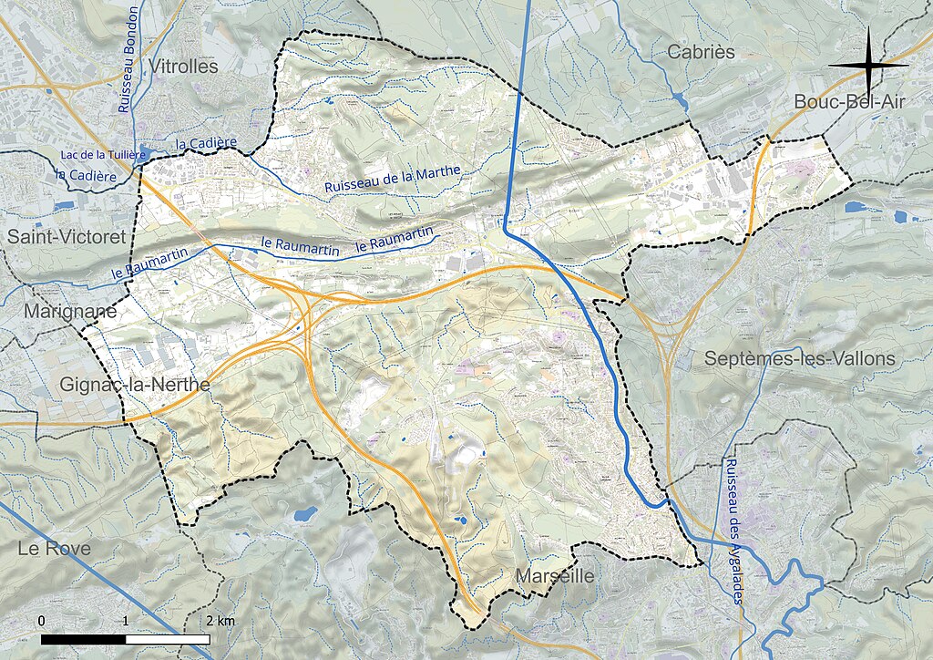 Piscine coque Les Pennes-Mirabeau