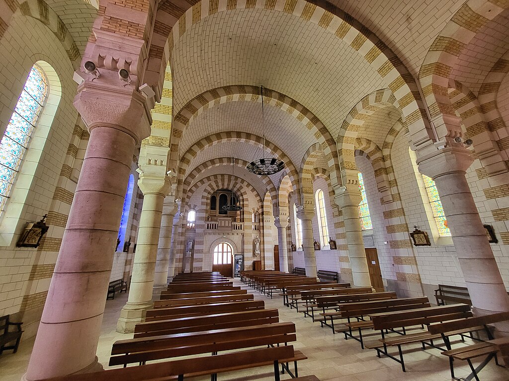 Piscine coque Saint-Jean-de-la-Ruelle