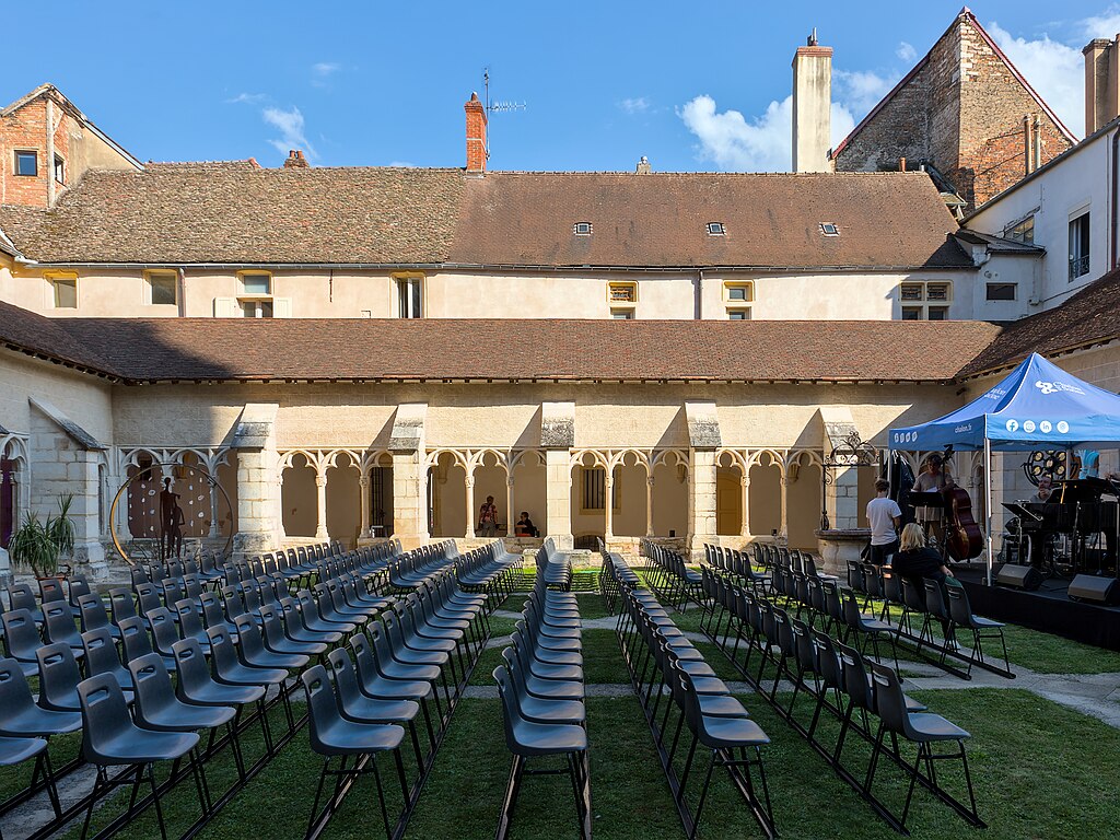 Piscine coque Chalon-sur-Saône