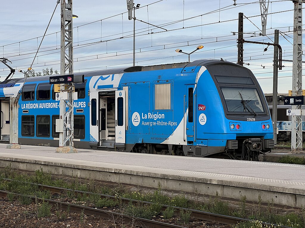 Piscine coque Mâcon