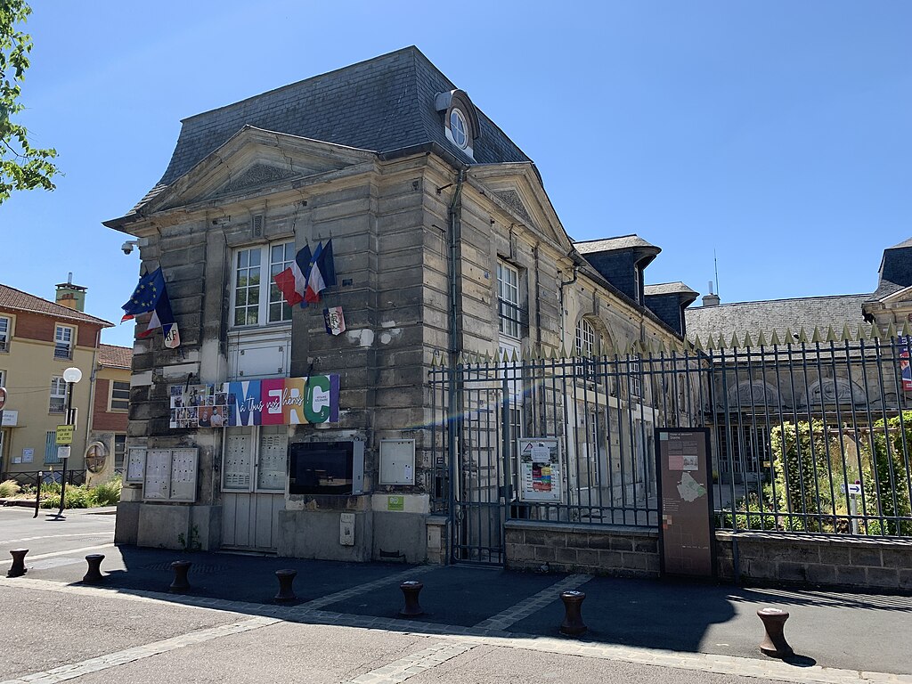Piscine coque Stains