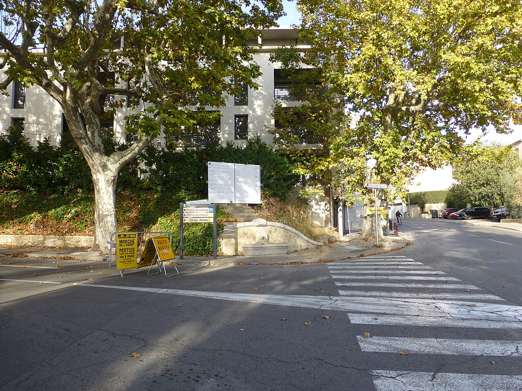 Piscine coque Pertuis