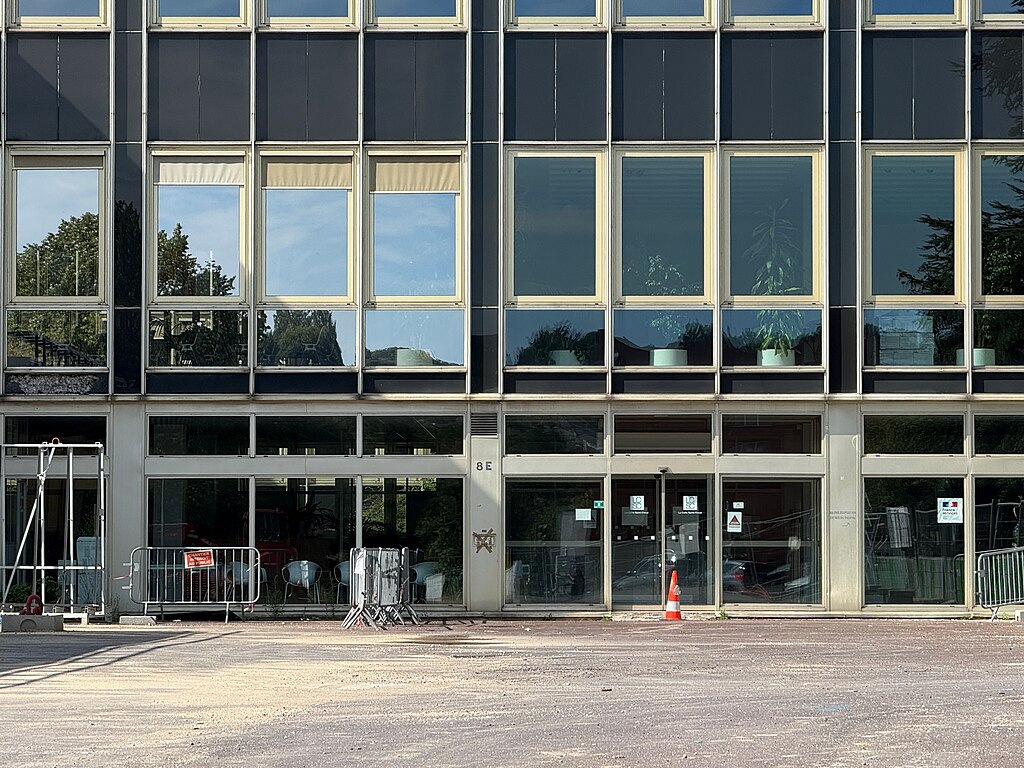 Piscine coque La Celle-Saint-Cloud